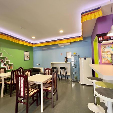 Himalayan Hostel ซาเกร็บ ภายนอก รูปภาพ