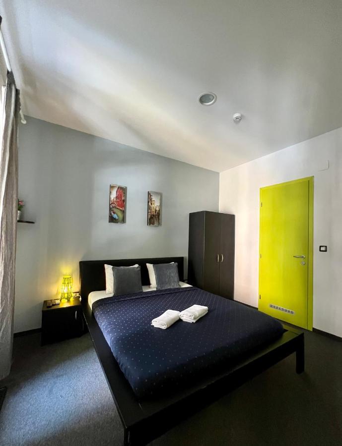 Himalayan Hostel ซาเกร็บ ภายนอก รูปภาพ