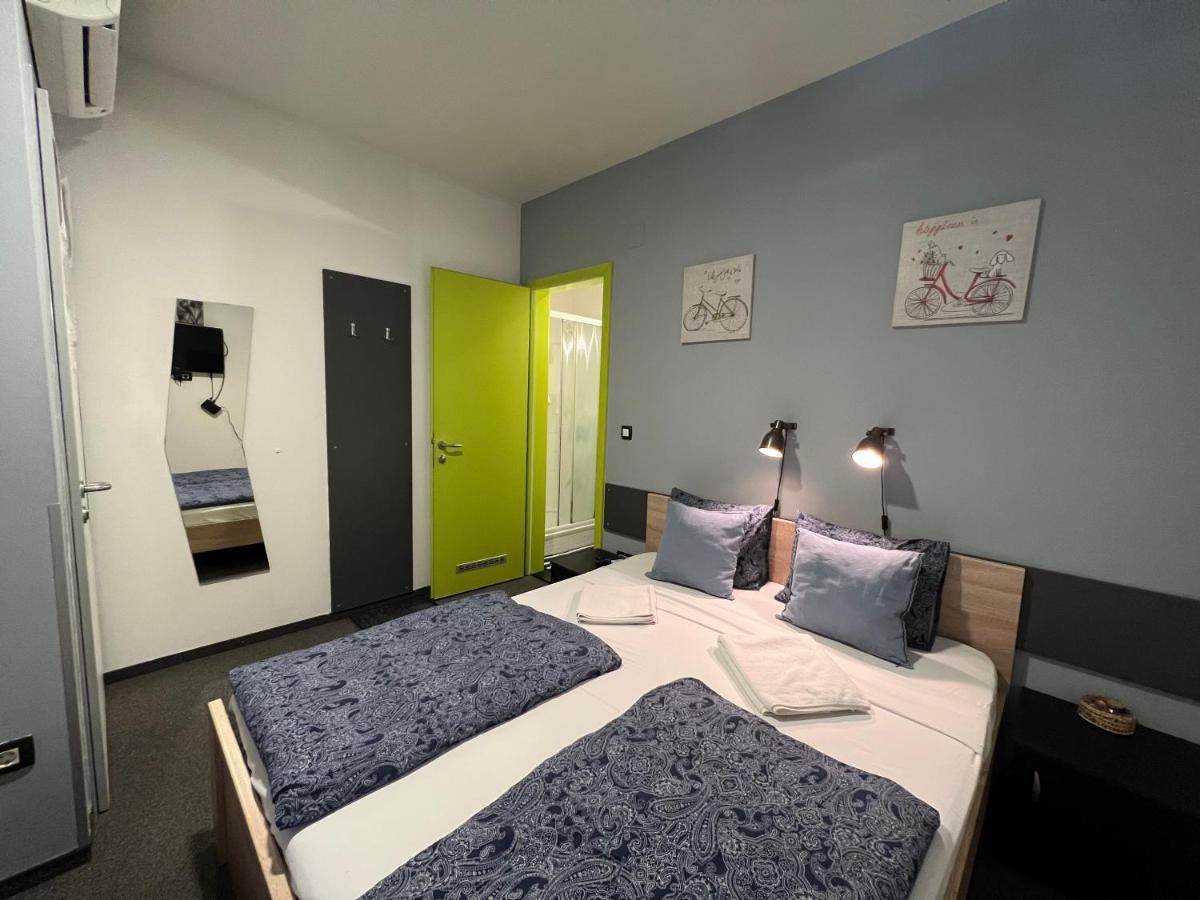 Himalayan Hostel ซาเกร็บ ภายนอก รูปภาพ