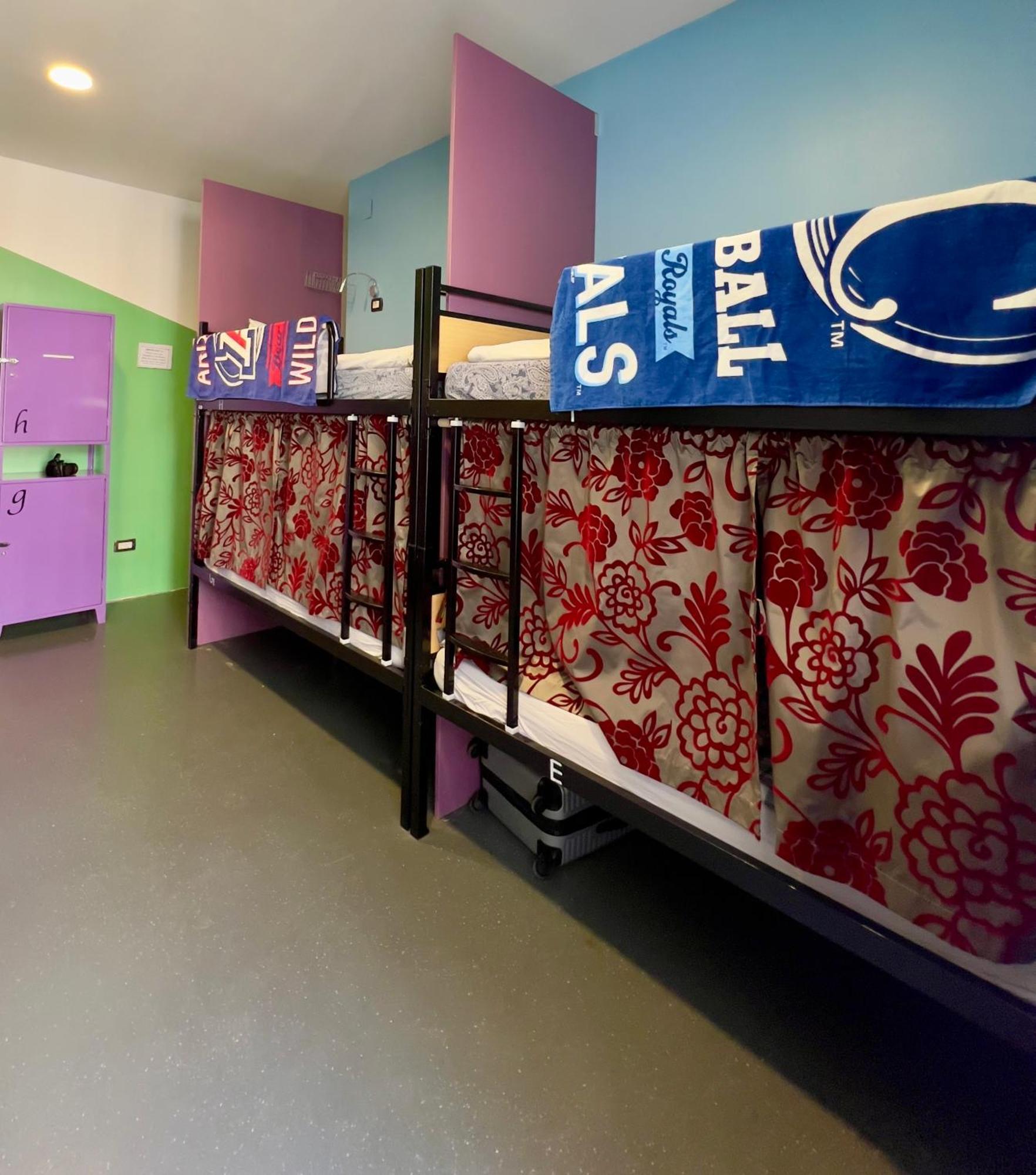 Himalayan Hostel ซาเกร็บ ภายนอก รูปภาพ